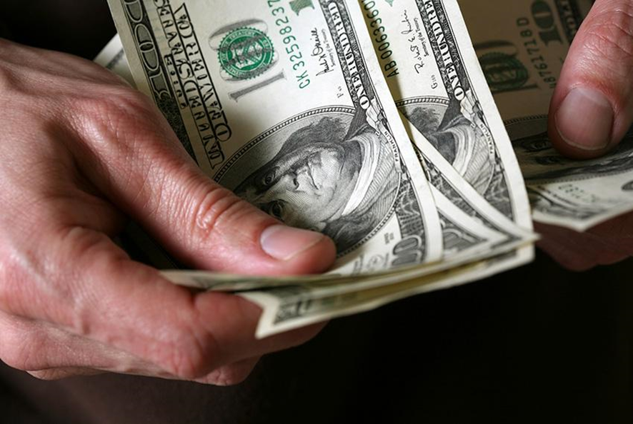 Dólar fecha