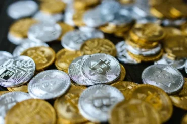 negociação de criptomoedas
